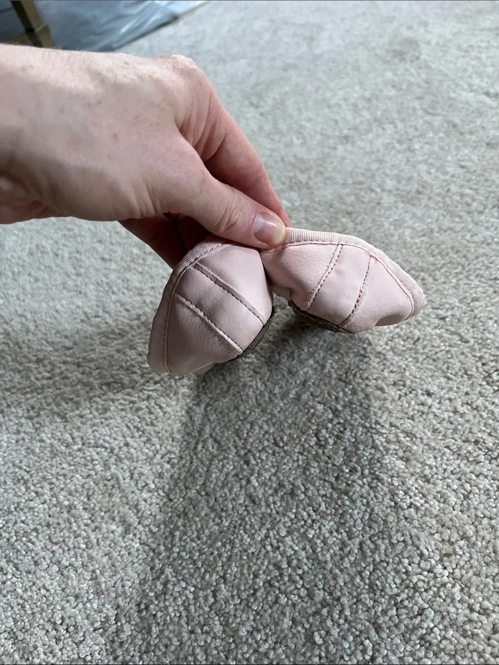 Stelle Soft Pink Leather Girls’ Ballet Slippers with Suede Pads Sz. 8
